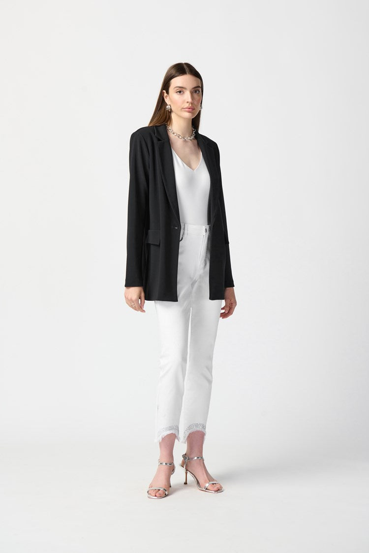 STRAIGHT CUT BLAZER