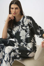 SATIN FLORAL BOXY TOP