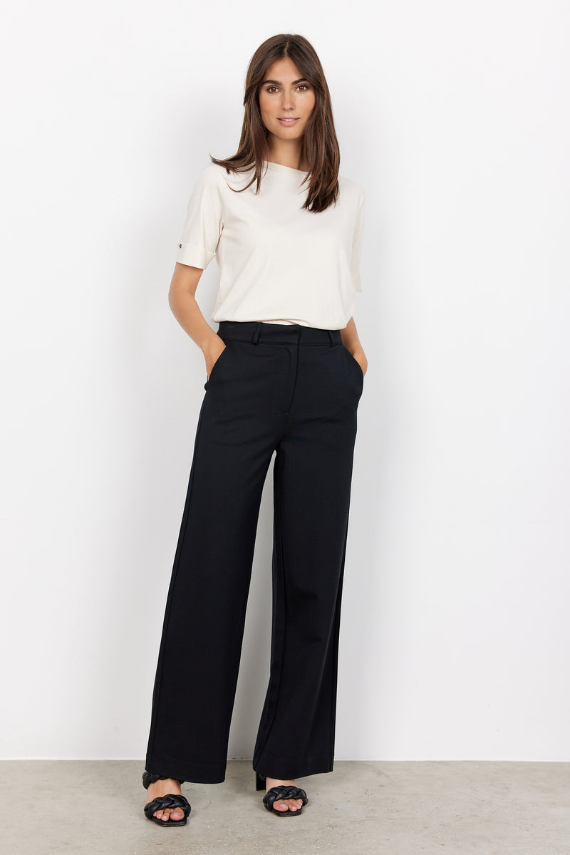 DANIELA PANT