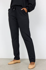 BANU SLIM LEG PANT BLACK