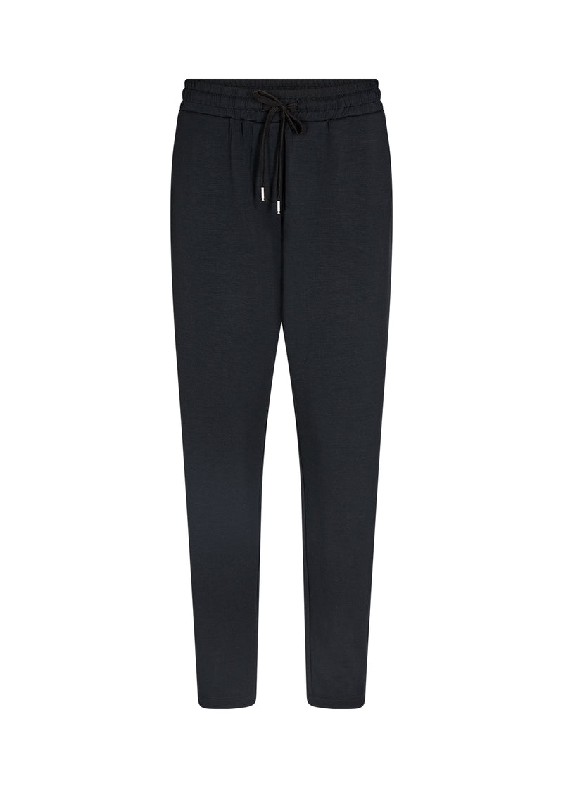 BANU SLIM LEG PANT BLACK