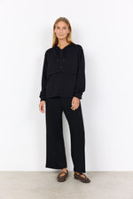BANU HOODED PULLOVER BLACK