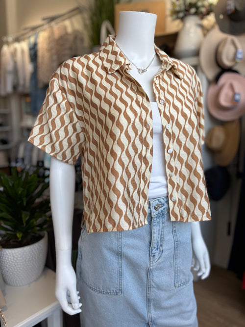 TAN NATURAL CROPPED SHIRT
