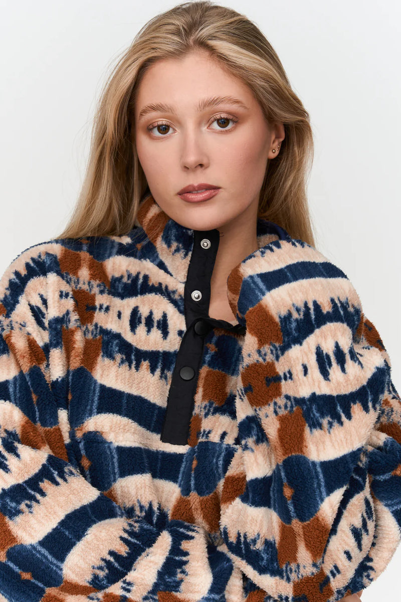 FLEECE MULTI PRINT PULLOVER