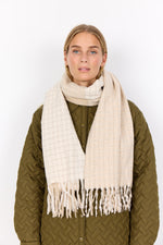 VIHEMA SCARF