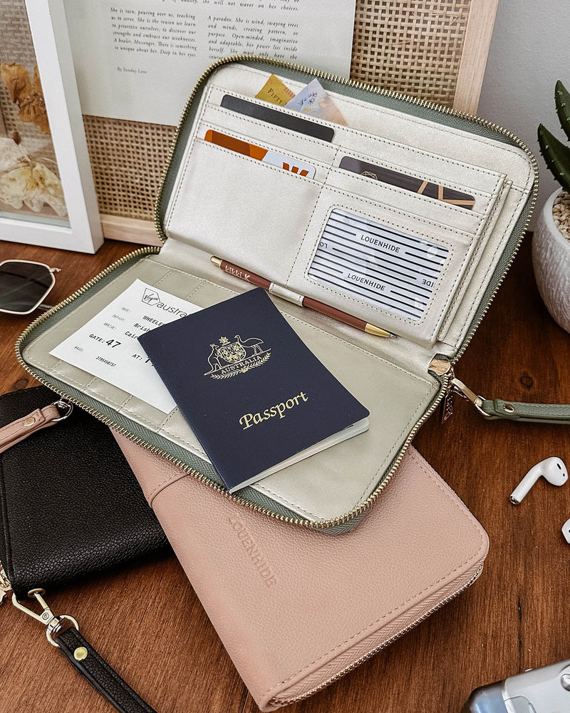 ARABELLA PASSPORT WALLET BLUSH