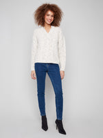 NOTCH NECK  FLEX YARN SWEATER