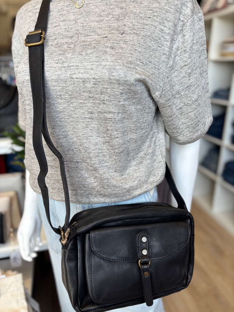 INEZ CROSSBODY BLACK