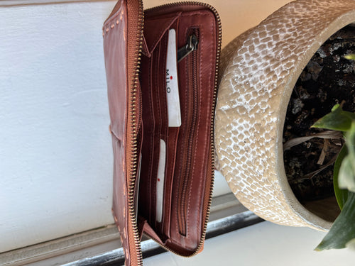 PAOLA WALLET COGNAC