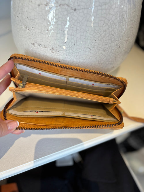 BELLISIMA WALLET BUCKSKIN