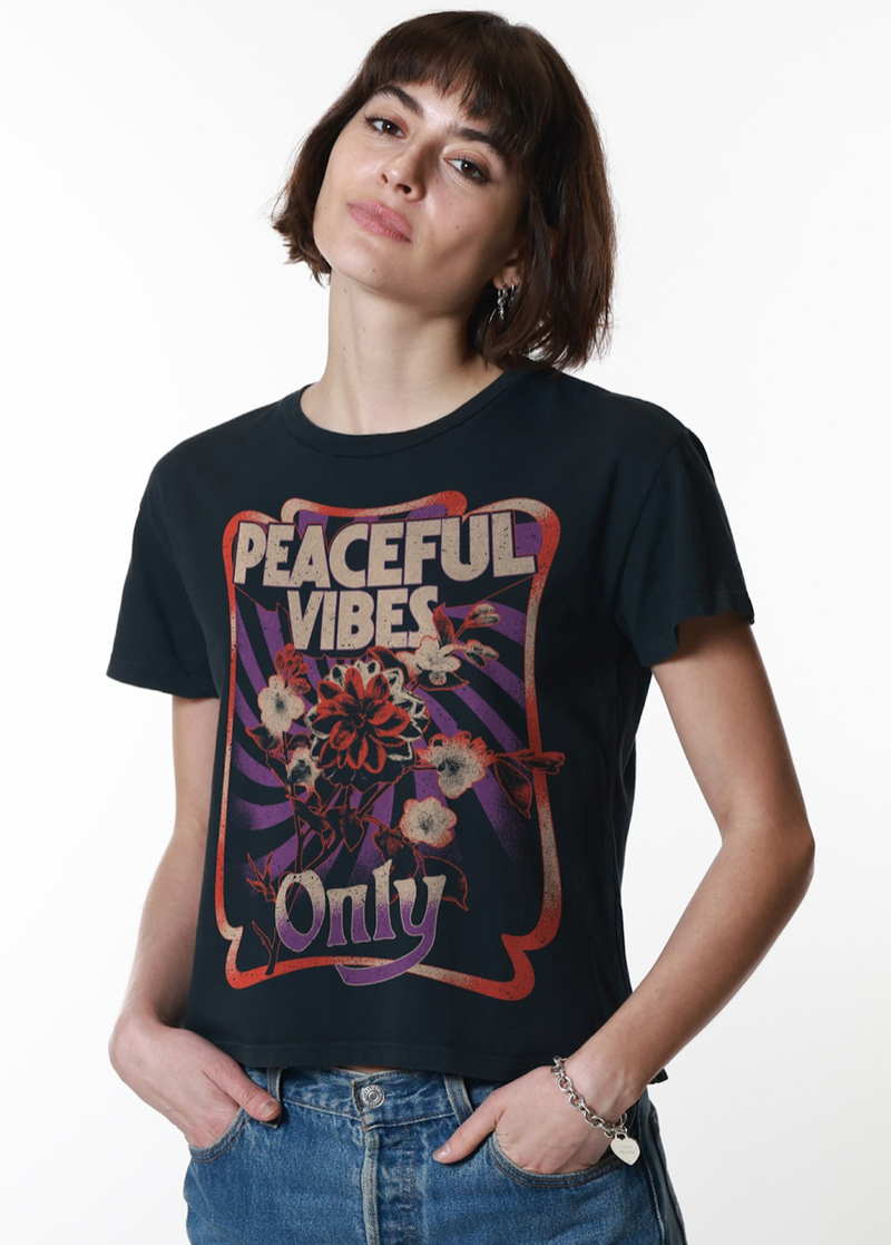 PEACEFUL VIBES ONLY TSHIRT