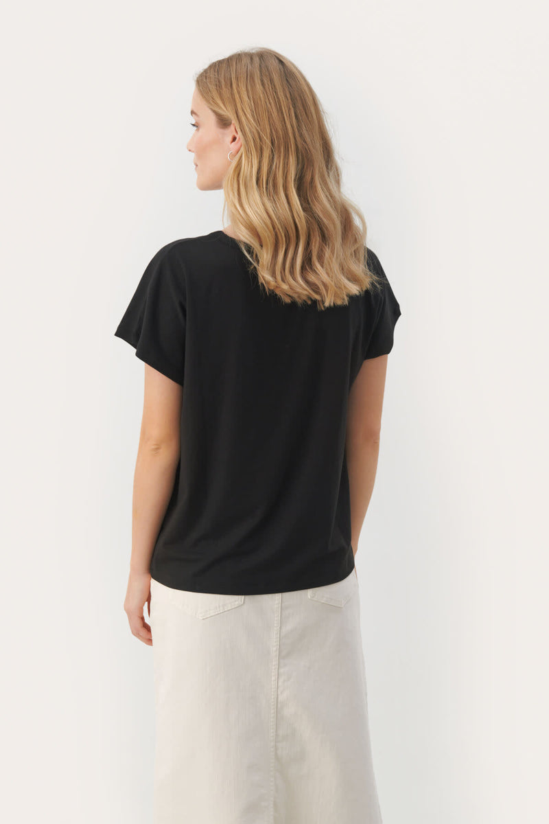 EVEYNE TSHIRT BLACK