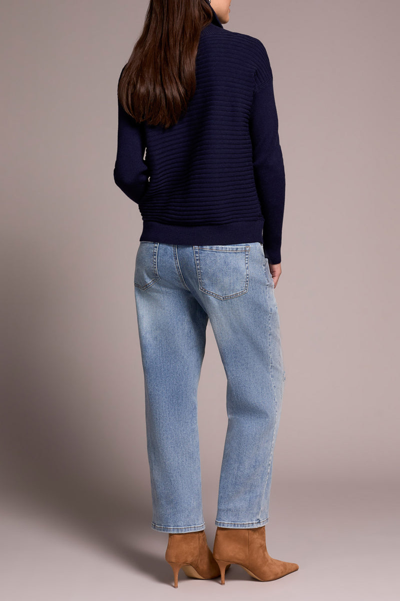 ZIP UP V NECK SWEATER