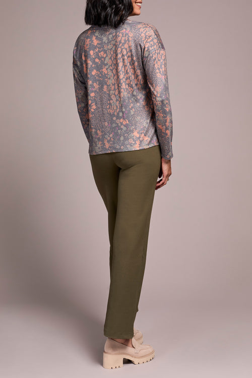 V-NECK KNIT TOP W/SIDE SLITS TUMERIC