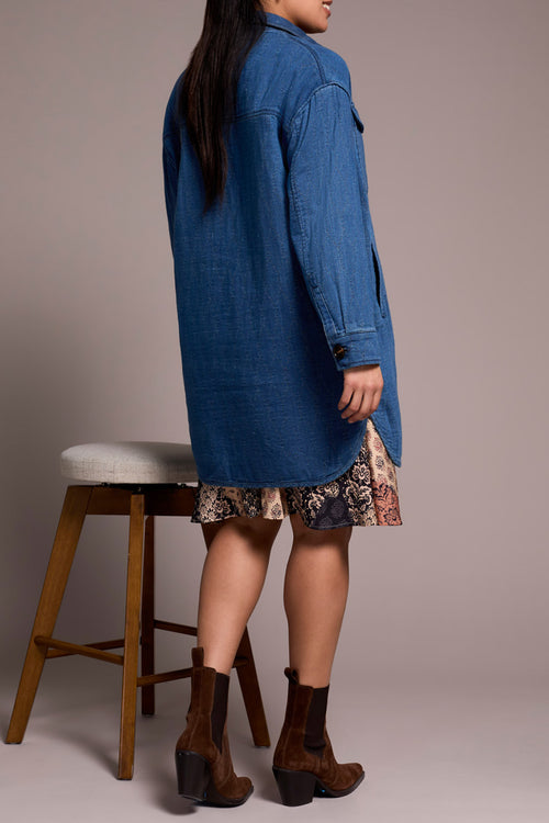 LONG BUTTON QUILTED JACKET