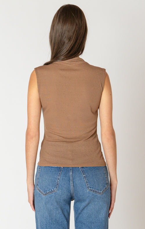 PLEAT DETAIL TOP
