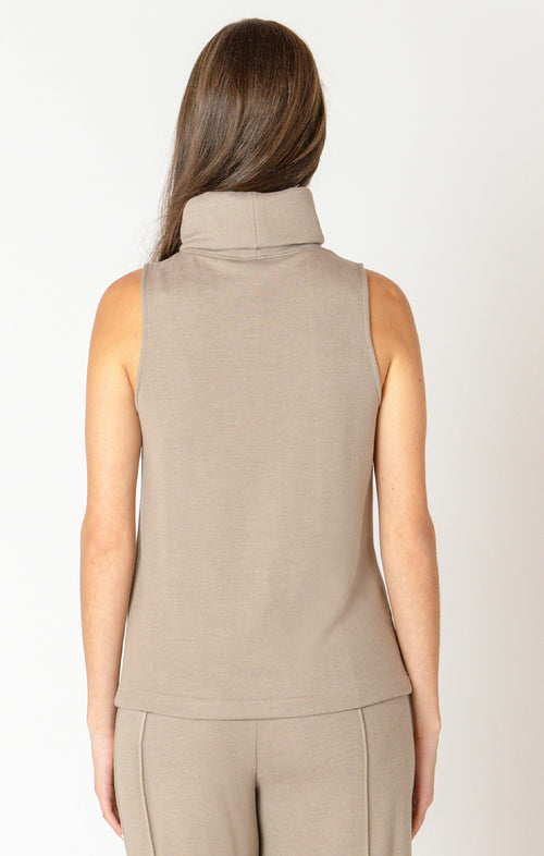 ROLLED NECK SEAMED TOP