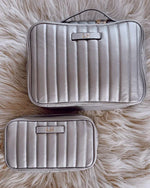 MAGGIE TOLIETRY BAG PEARL SILVER